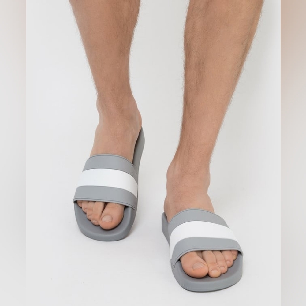 Brunello Cucinelli Gray And White Rubber Slides Flip Flip